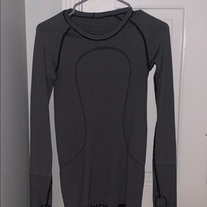 NEVER WORN SWIFTLY TECH LULULEMON SHIRT
